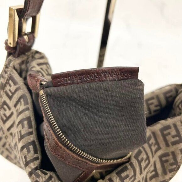 Authentic FENDI Mamma Zucca Zucchino Bucket Baguette Tan Gold Flap Bag Purse - Picture 14 of 15